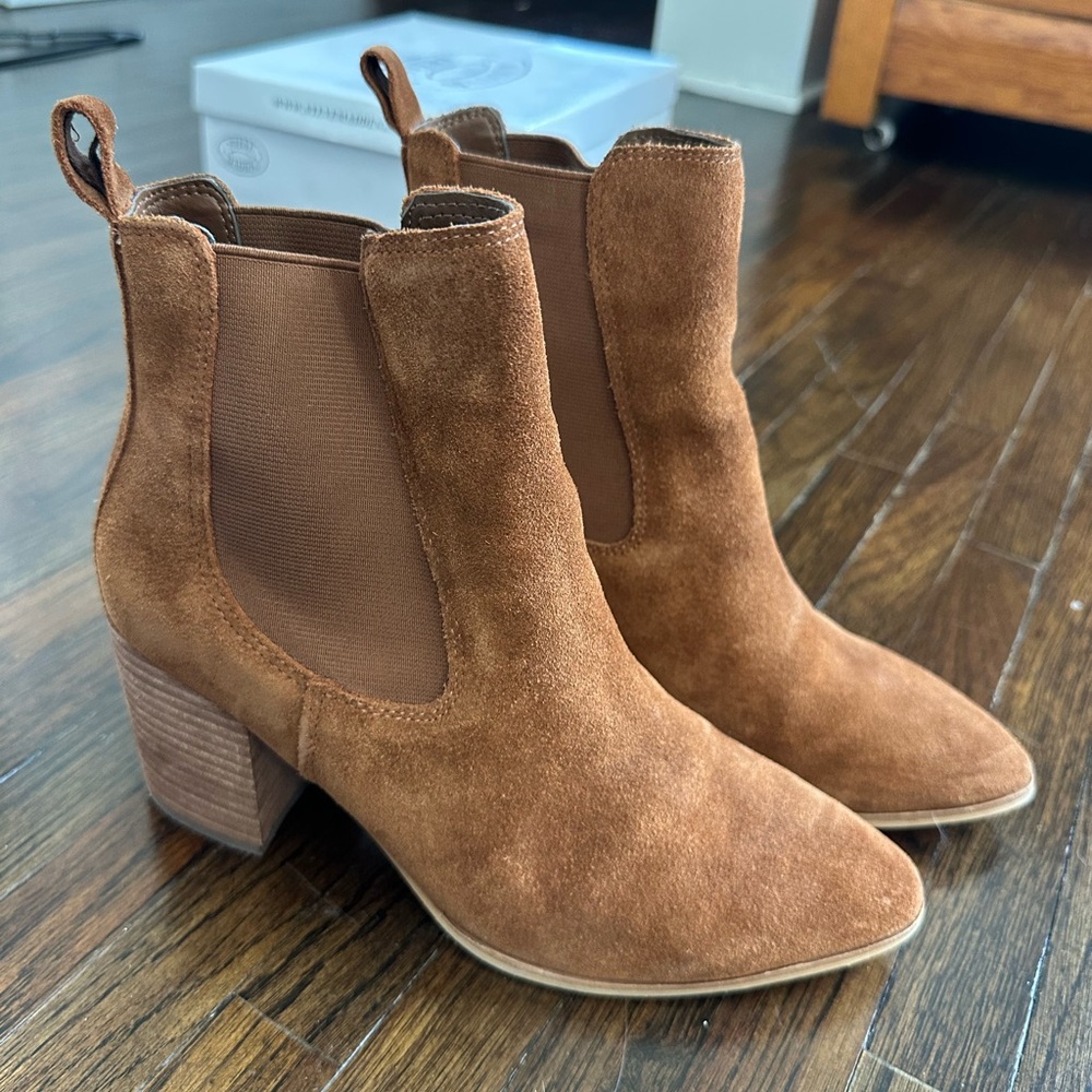 Size 8 Steve Madden Addy Boot